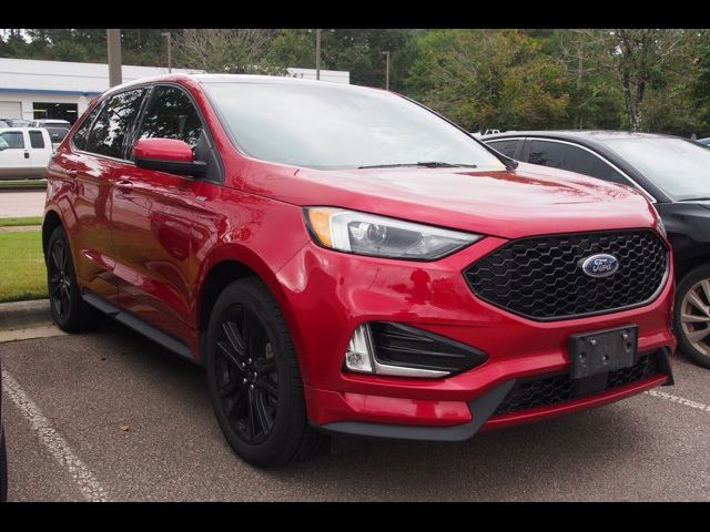 2022 Ford Edge 