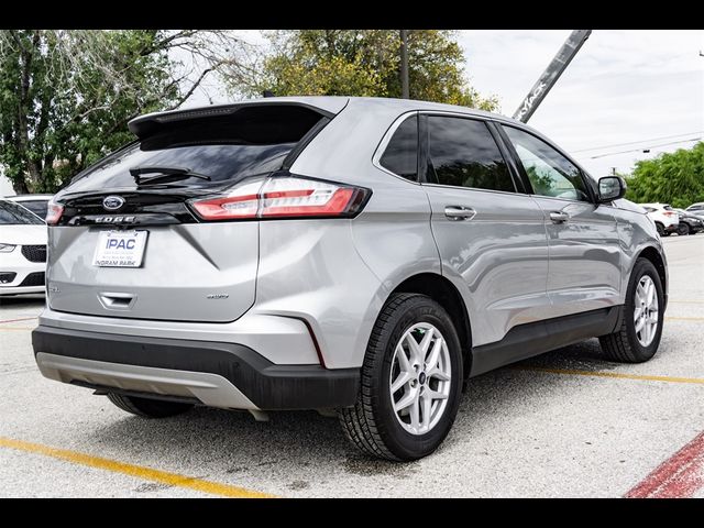 2022 Ford Edge 