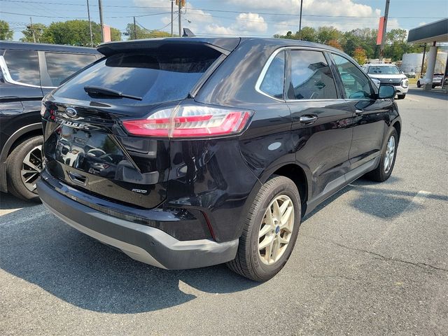 2022 Ford Edge 