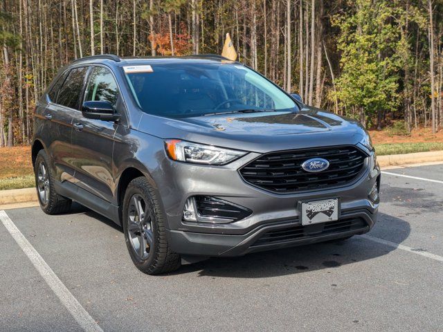 2022 Ford Edge 