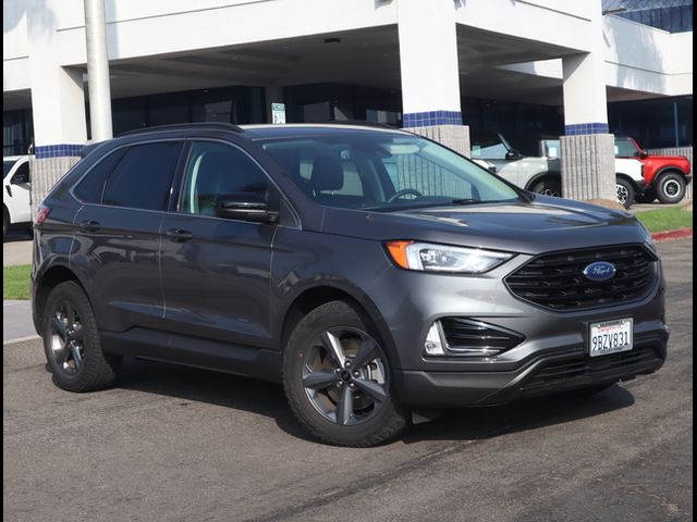 2022 Ford Edge 