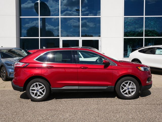 2022 Ford Edge 