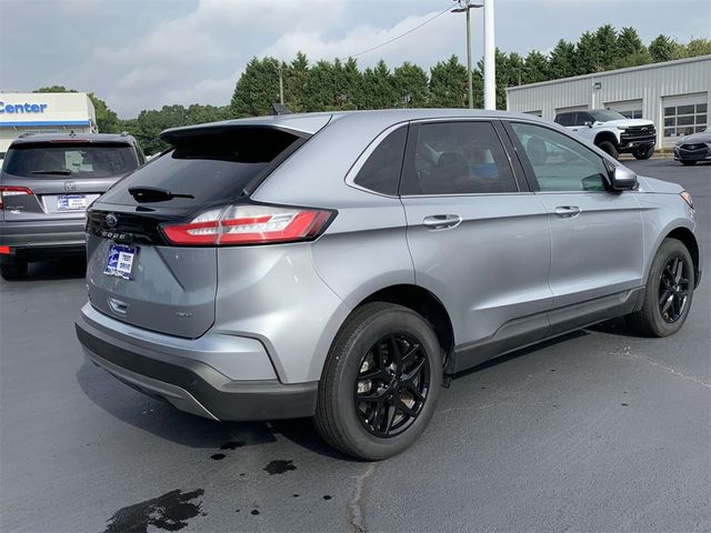 2022 Ford Edge 