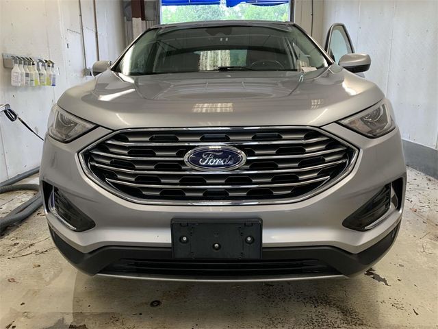 2022 Ford Edge 