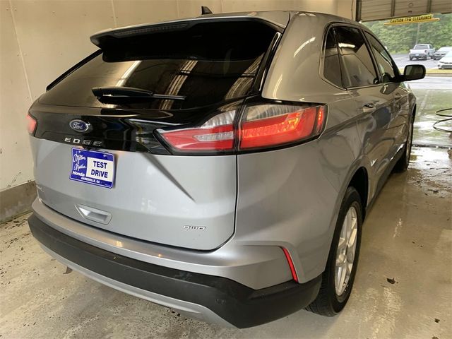 2022 Ford Edge 