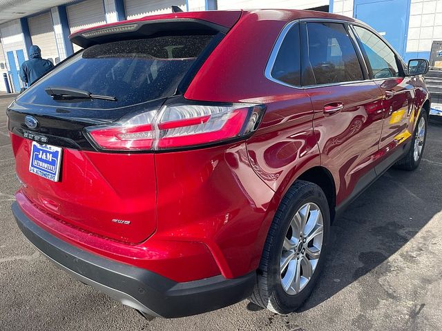 2022 Ford Edge Titanium