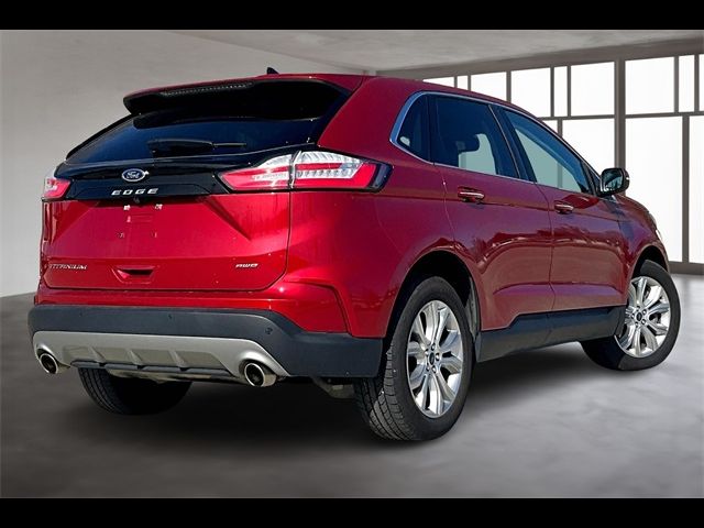 2022 Ford Edge Titanium