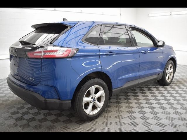 2022 Ford Edge SE