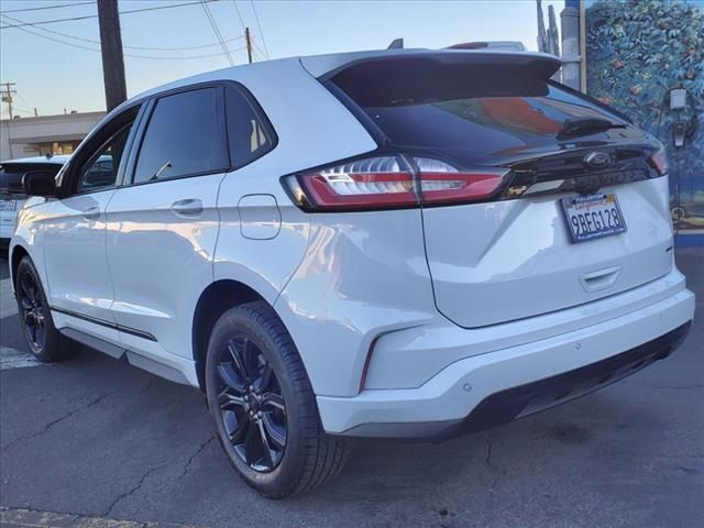 2022 Ford Edge SE