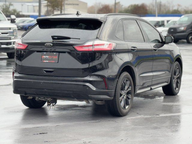 2022 Ford Edge SE