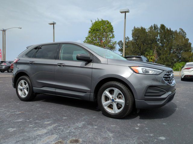 2022 Ford Edge SE