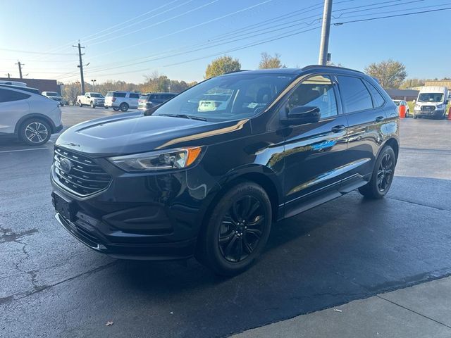 2022 Ford Edge SE