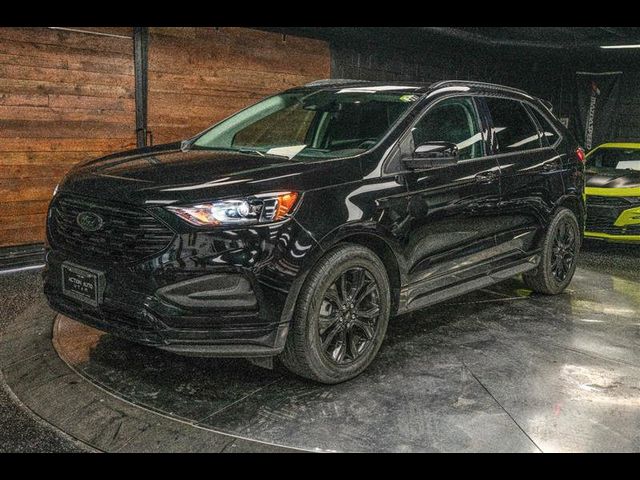 2022 Ford Edge SE