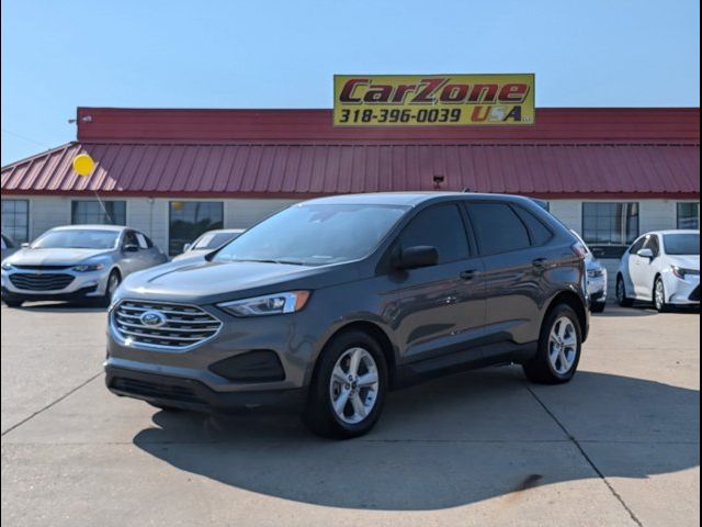 2022 Ford Edge SE