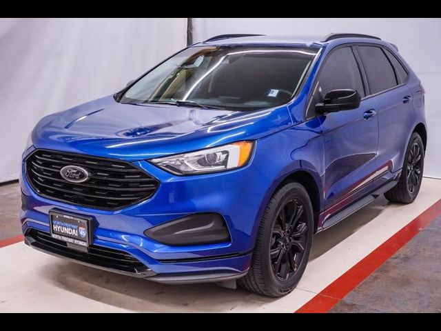 2022 Ford Edge SE