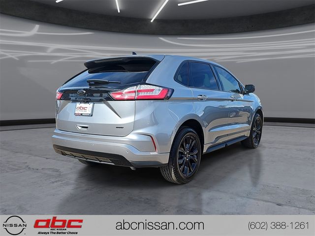 2022 Ford Edge SE