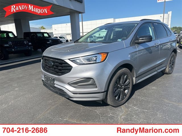 2022 Ford Edge SE