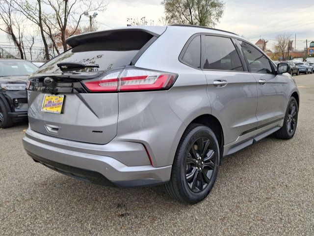 2022 Ford Edge SE