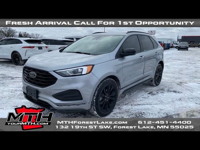 2022 Ford Edge SE