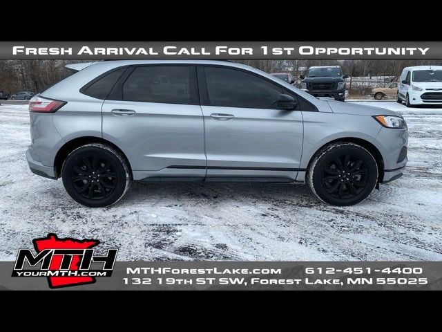 2022 Ford Edge SE