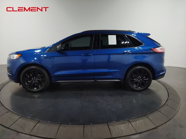 2022 Ford Edge SE