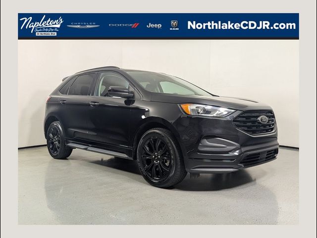 2022 Ford Edge SE
