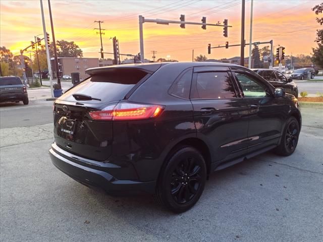 2022 Ford Edge SE