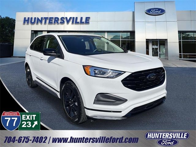 2022 Ford Edge SE