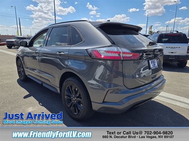 2022 Ford Edge SE