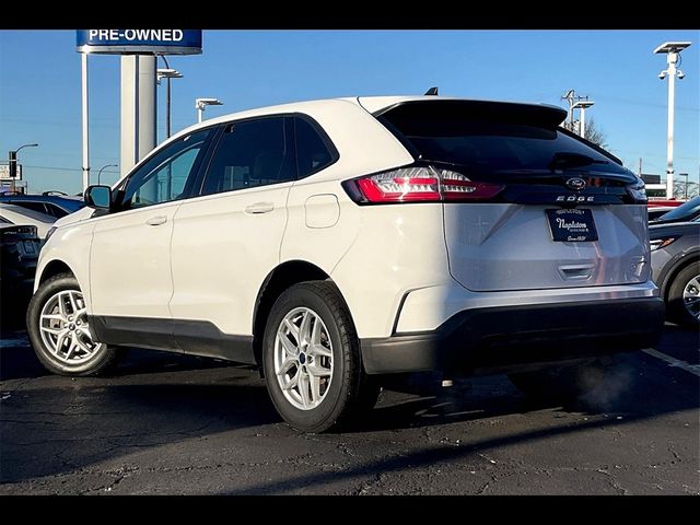 2022 Ford Edge SE