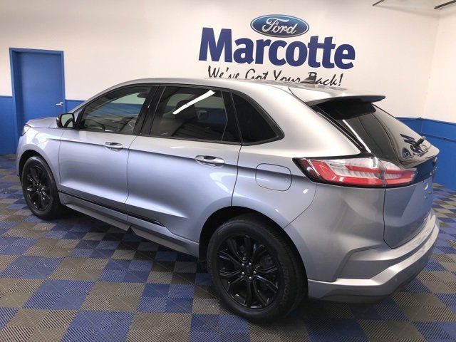 2022 Ford Edge SE