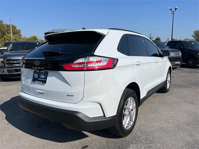 2022 Ford Edge SE