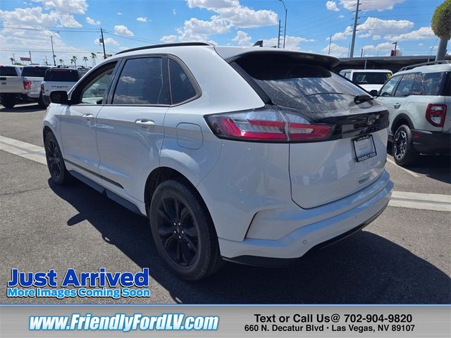 2022 Ford Edge SE