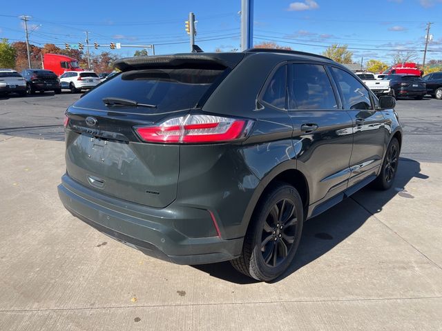 2022 Ford Edge SE