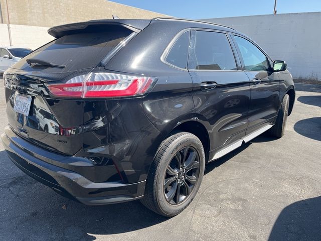 2022 Ford Edge SE