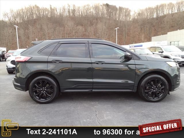 2022 Ford Edge SE