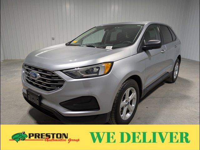 2022 Ford Edge SE