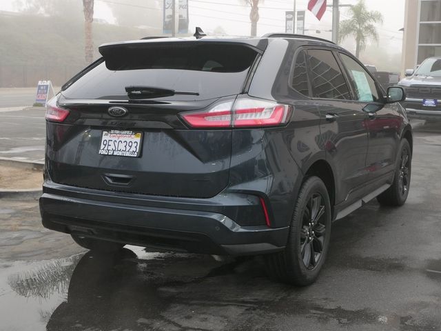 2022 Ford Edge SE