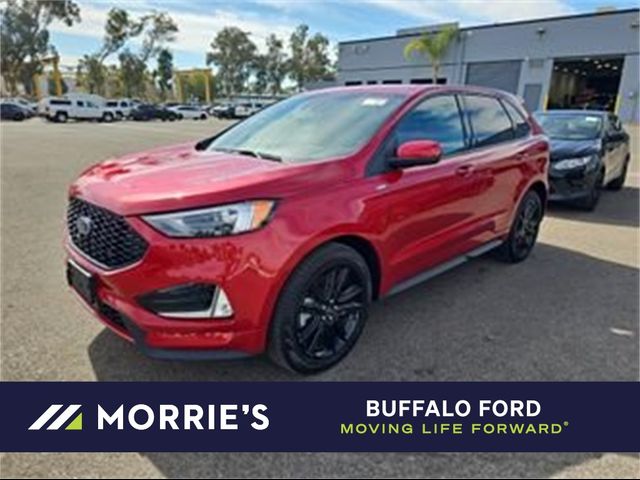 2022 Ford Edge 