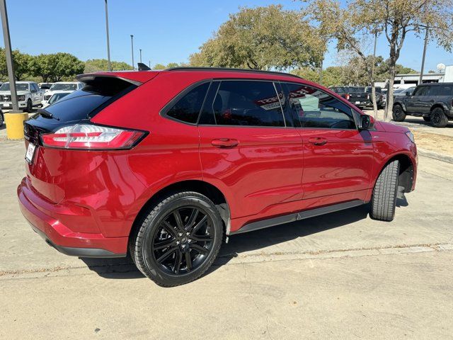 2022 Ford Edge ST Line