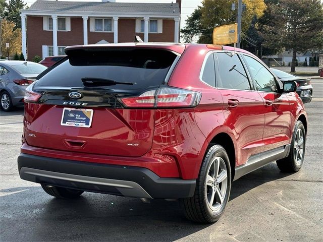 2022 Ford Edge SEL