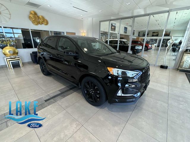 2022 Ford Edge ST Line