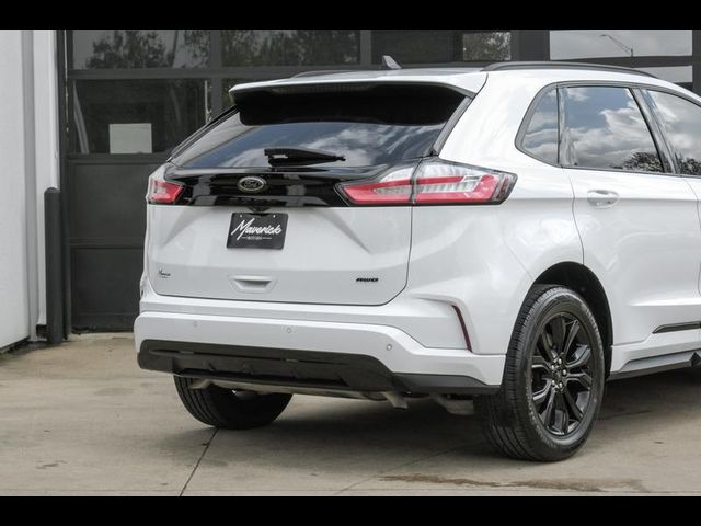 2022 Ford Edge SE