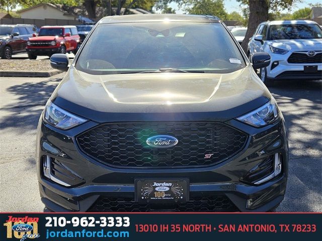 2022 Ford Edge ST