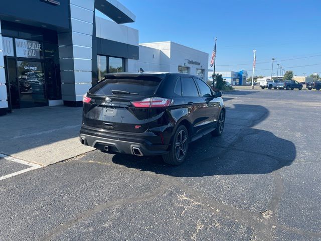 2022 Ford Edge ST