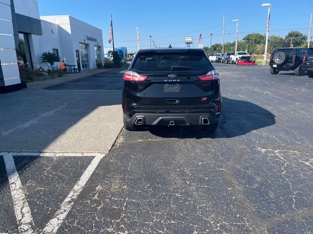 2022 Ford Edge ST