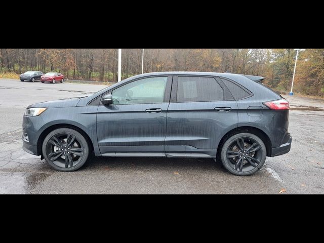 2022 Ford Edge ST