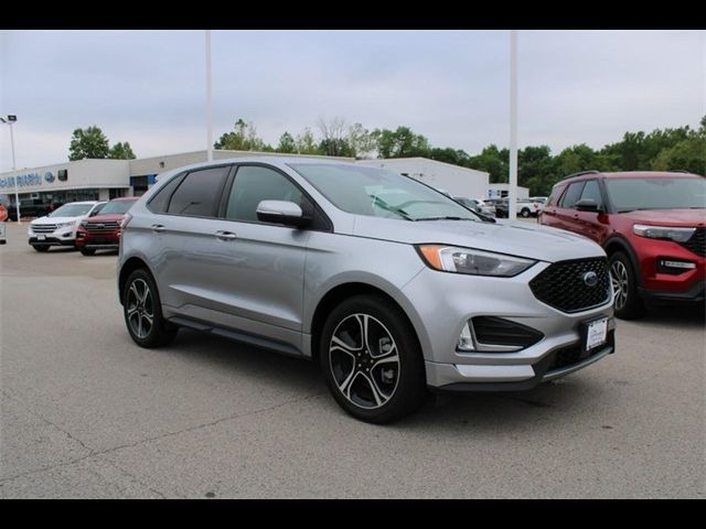 2022 Ford Edge ST