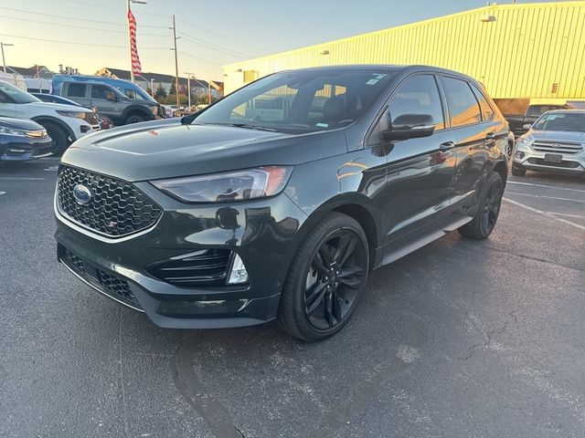 2022 Ford Edge ST