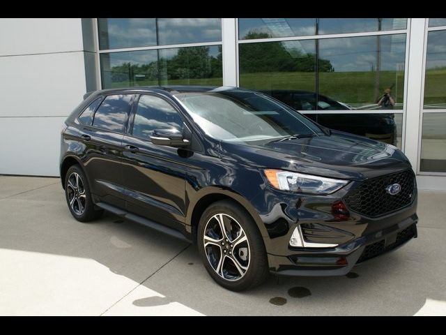 2022 Ford Edge ST